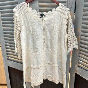 Coco+Carmen Ivory Tunic L/XL